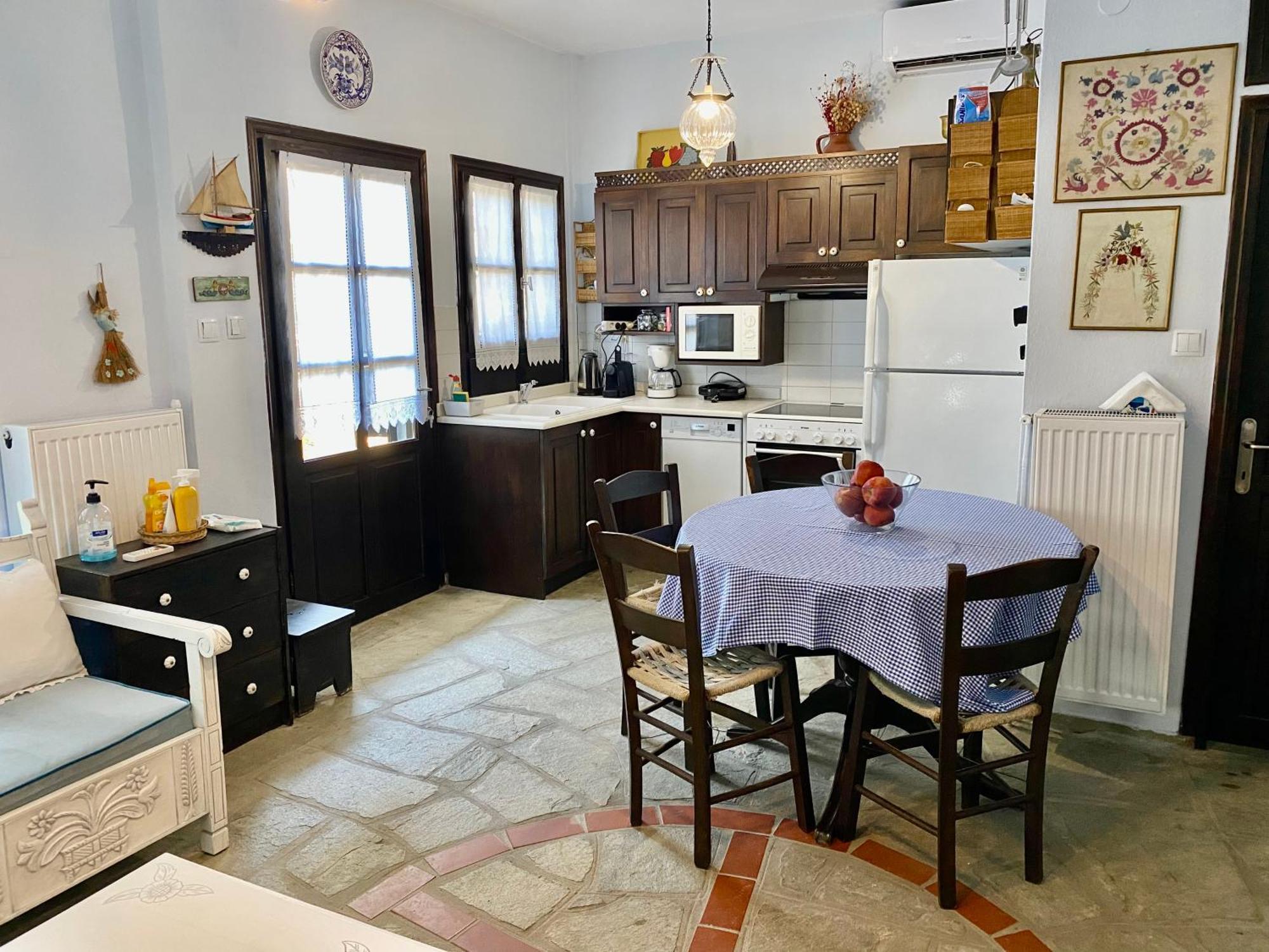 Villa Valia: Traditional Luxurious Residence Пиргадикия Екстериор снимка