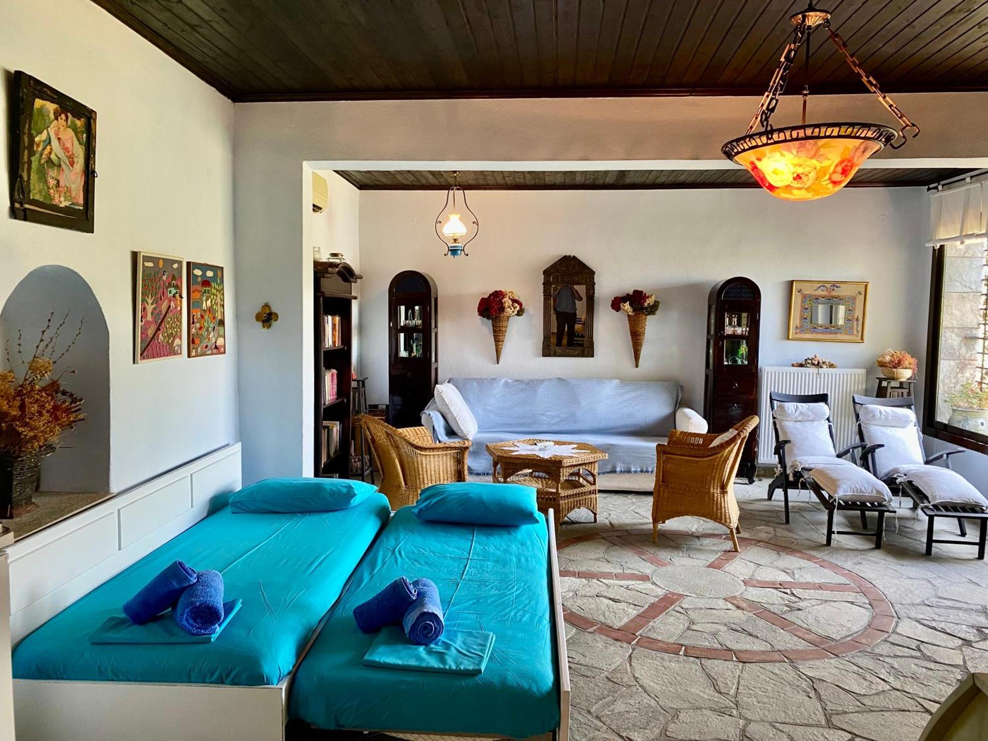 Villa Valia: Traditional Luxurious Residence Пиргадикия Екстериор снимка