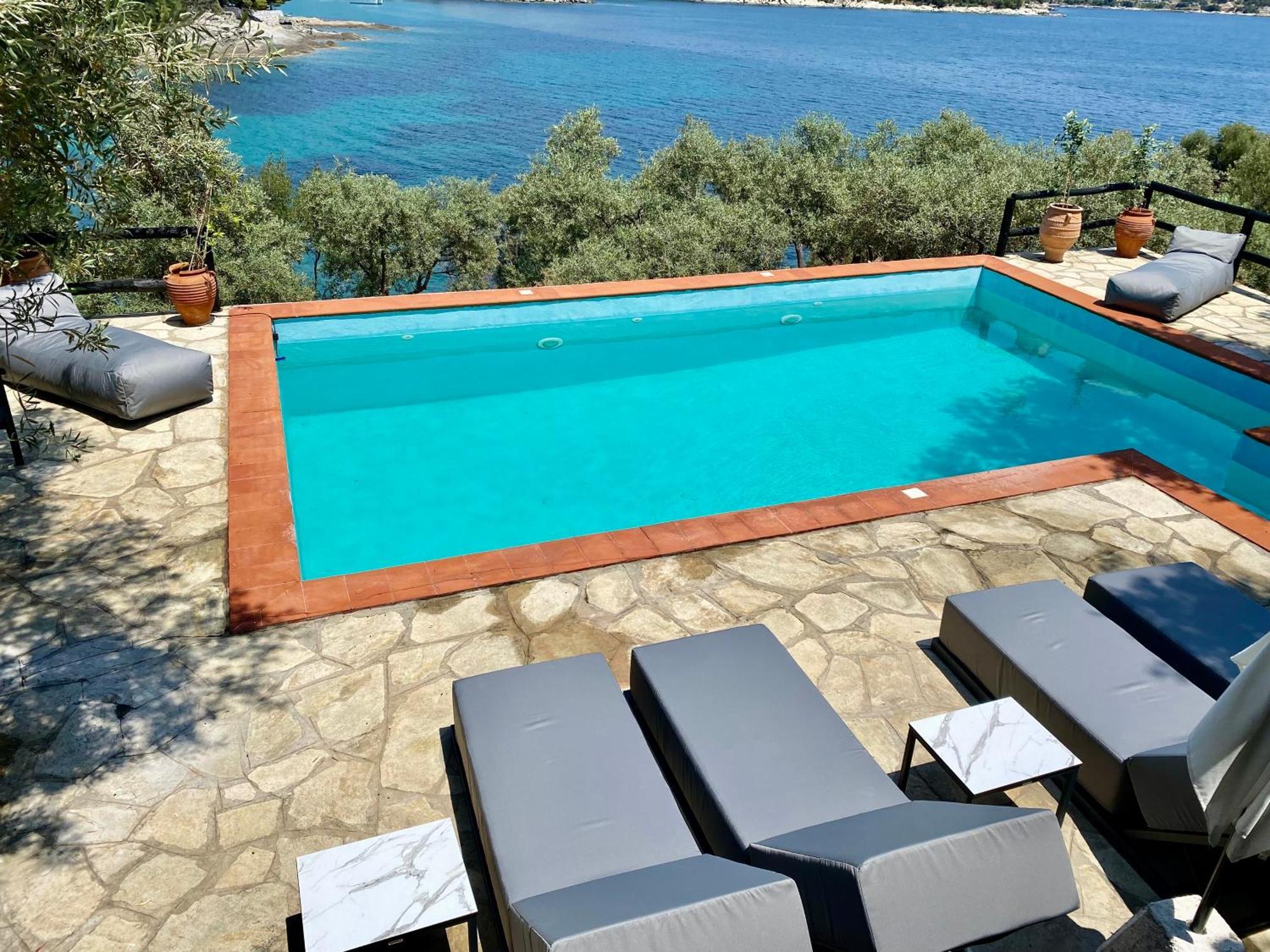 Villa Valia: Traditional Luxurious Residence Пиргадикия Екстериор снимка