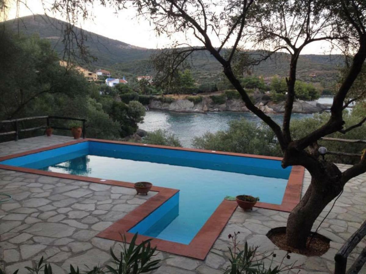 Villa Valia: Traditional Luxurious Residence Пиргадикия Екстериор снимка
